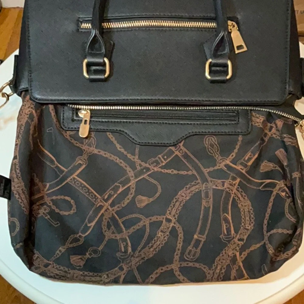 Unbranded this elegant